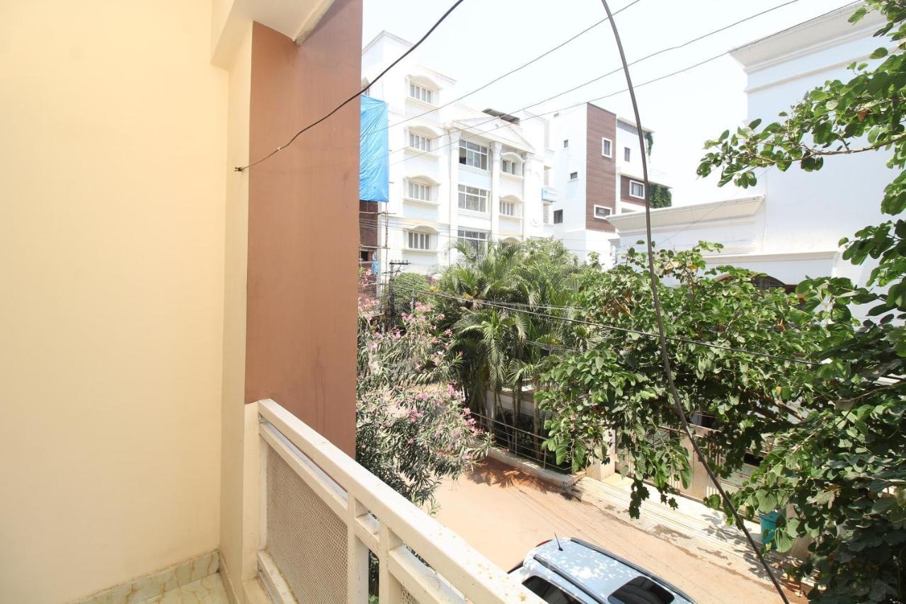 Namo Suites Hyderabad Exteriör bild