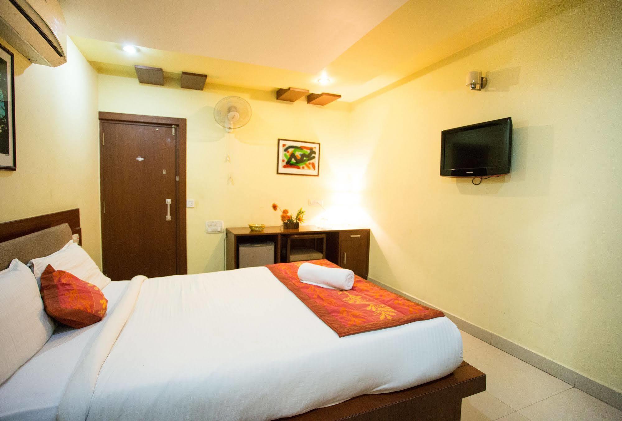 Namo Suites Hyderabad Exteriör bild