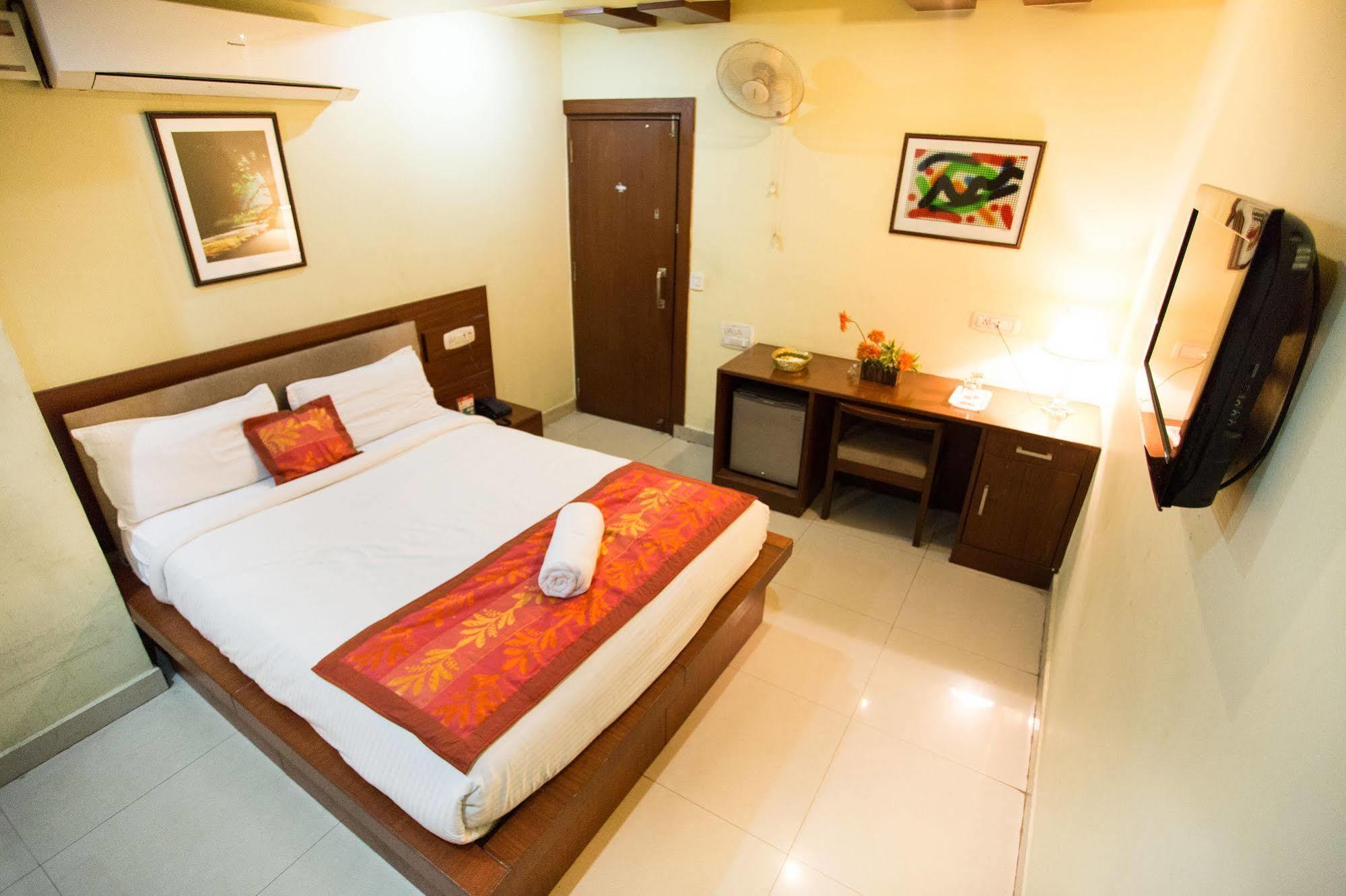 Namo Suites Hyderabad Exteriör bild