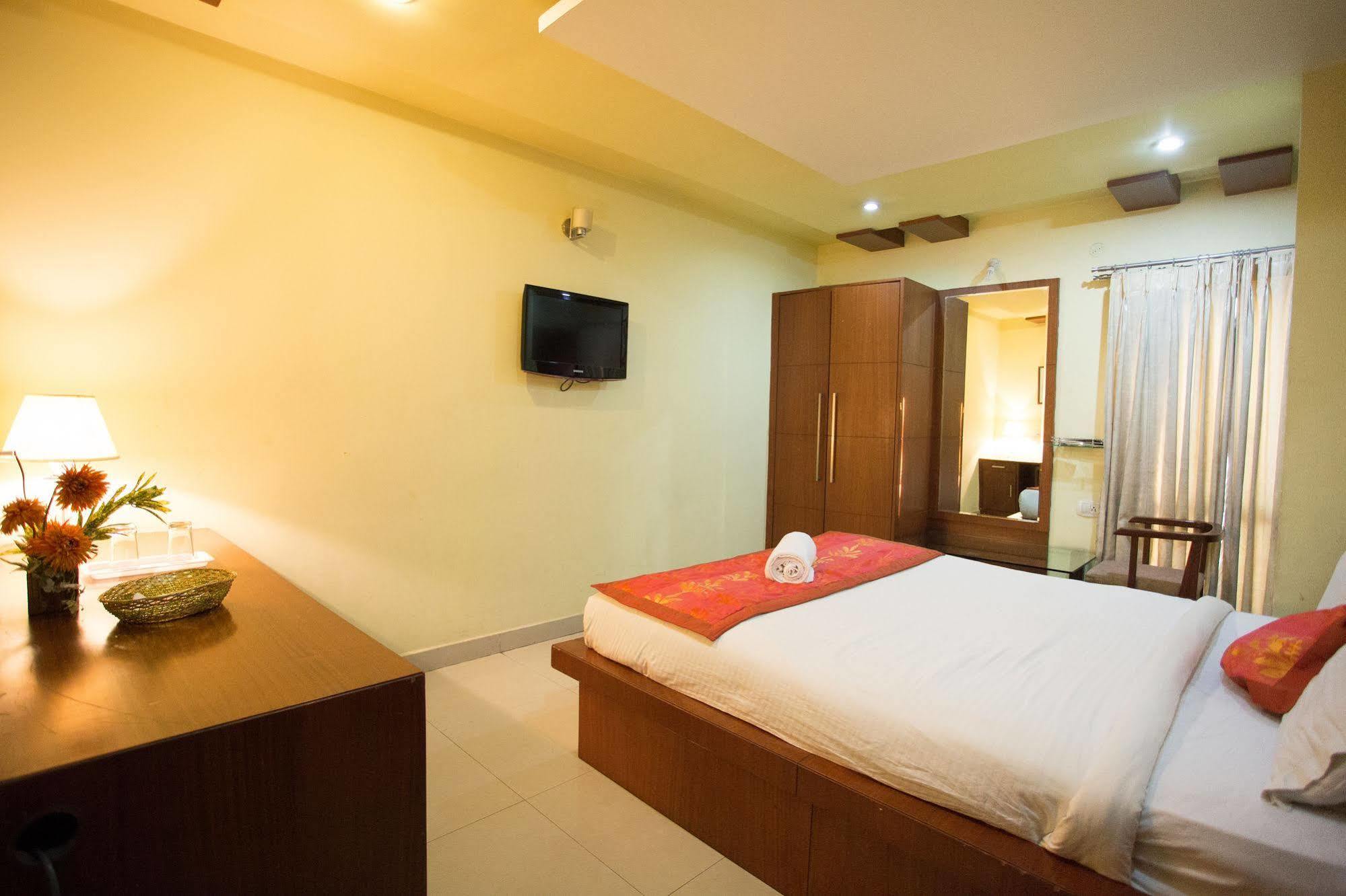 Namo Suites Hyderabad Exteriör bild