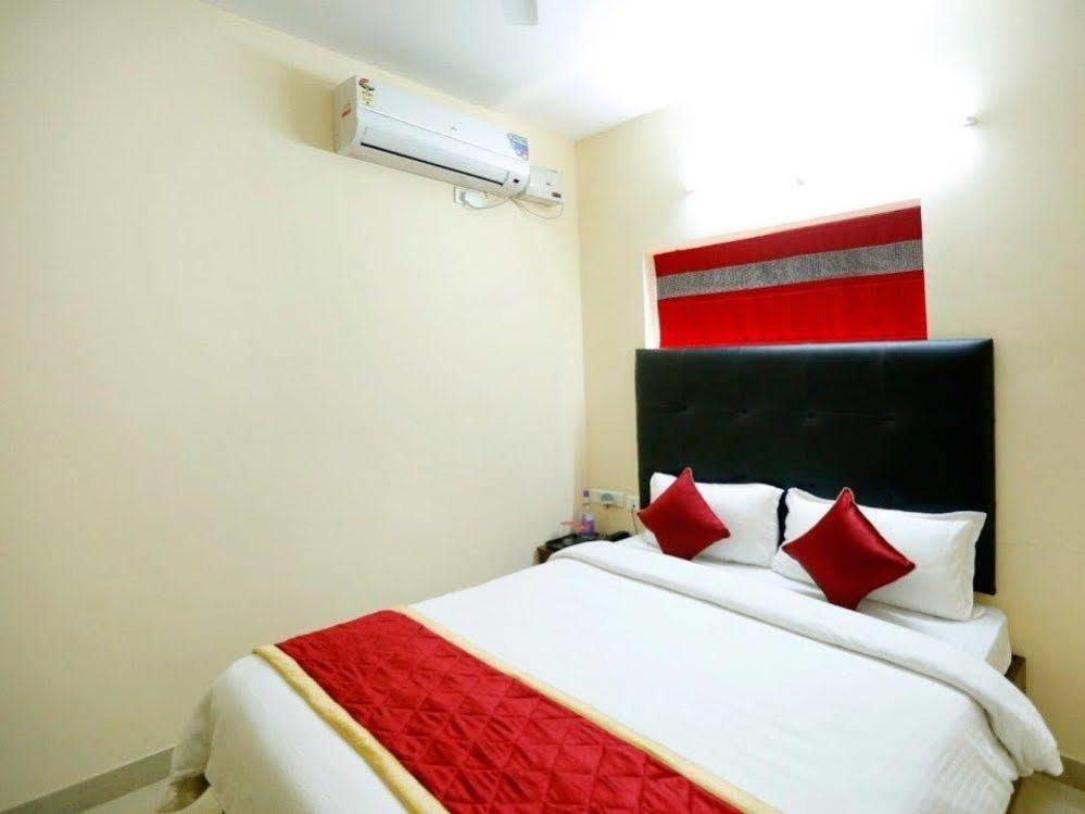 Namo Suites Hyderabad Exteriör bild